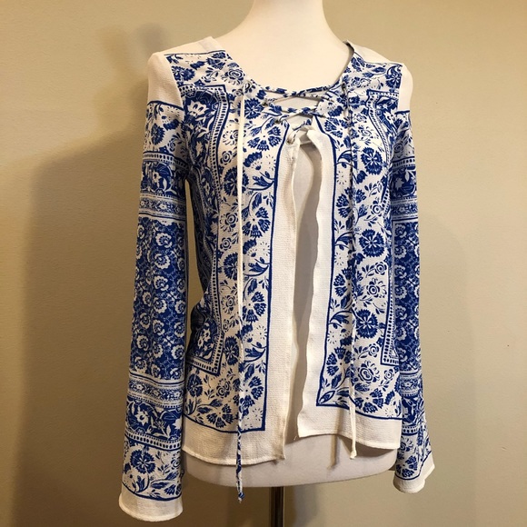 Blu Pepper Blue & White Boho Floral Print Top - Picture 4 of 16